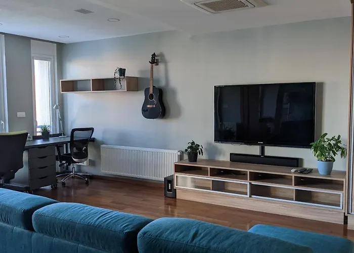 דירה Luxurious Villa-apartment With Spacious Terrace
