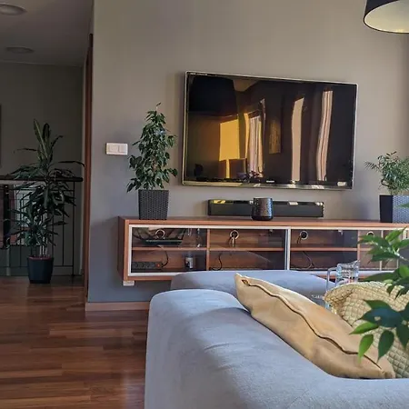 Luxurious Villa-apartment With Spacious Terrace *