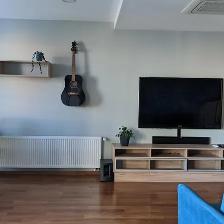 Luxurious Villa-apartment With Spacious Terrace Apartment *